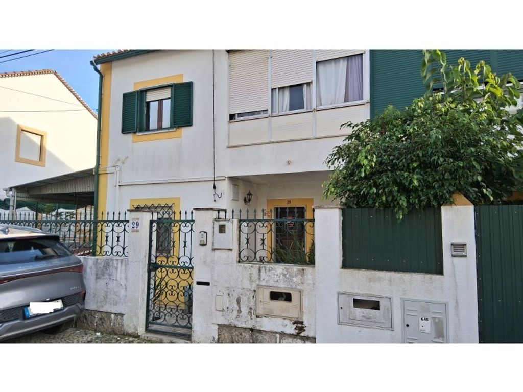 Luxury House for sale in Almada, 400 000 €, Photo 1