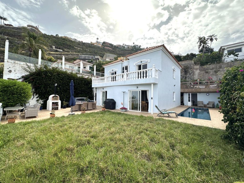 Maison de luxe à vendre à Sauzal, 999 000 €, Photo 1