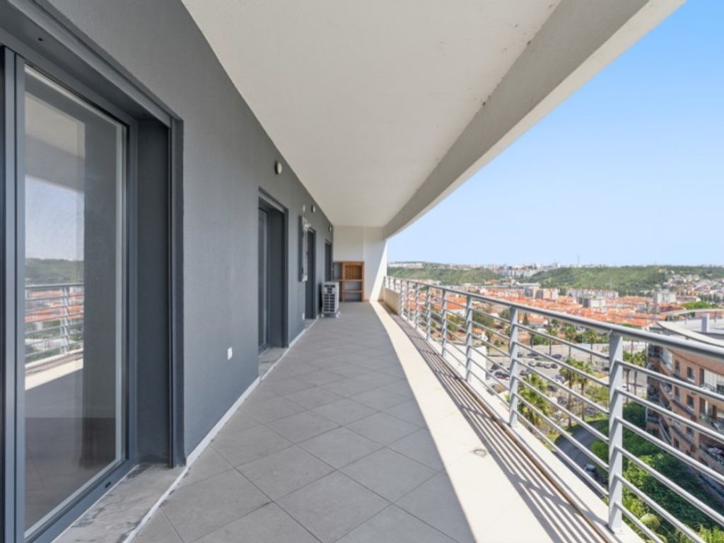 Luxury Apartment for sale in Odivelas, 790 000 €, Photo 1