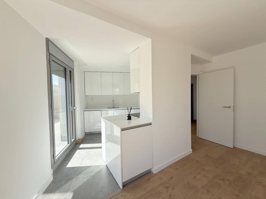 Luxury Apartment for sale in Zaragoza, 460 000 €, Photo 5