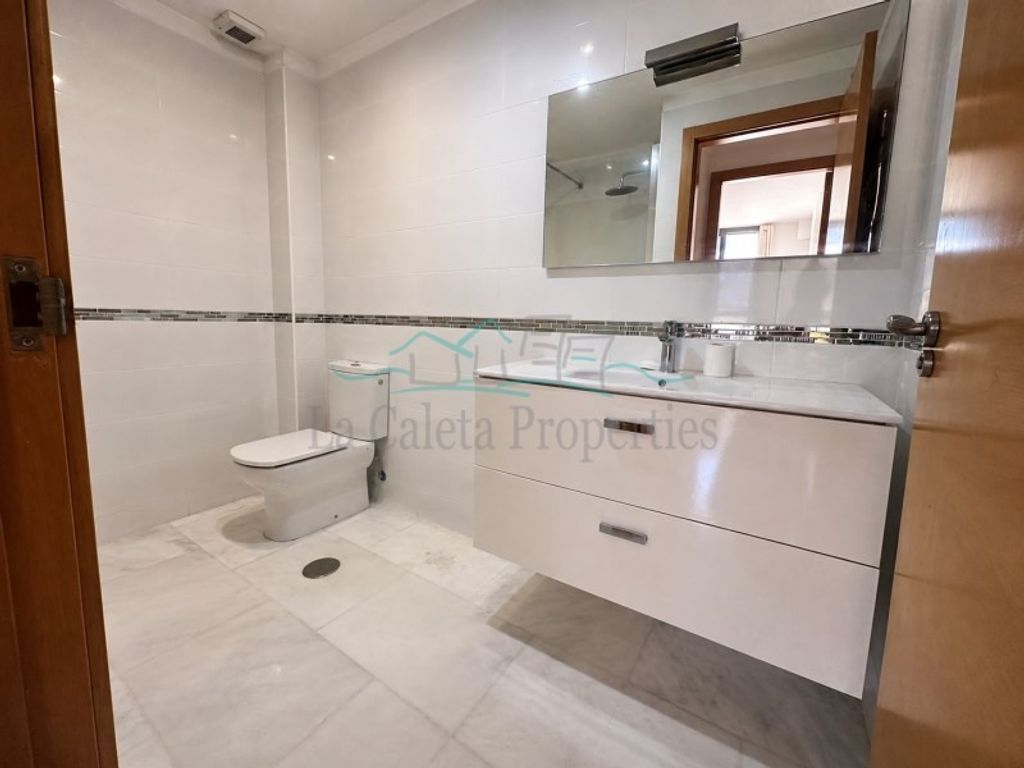 Luxury Apartment for sale in Adeje, 414 000 €, Photo 6