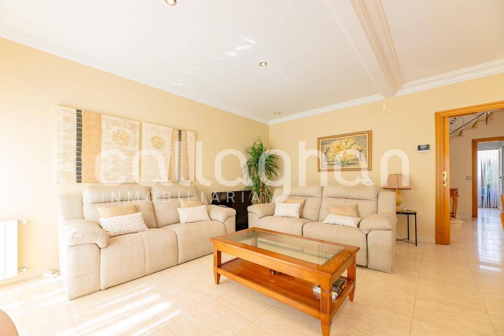 Maison de luxe à vendre à Sagunto, 595 000 €, Photo 1