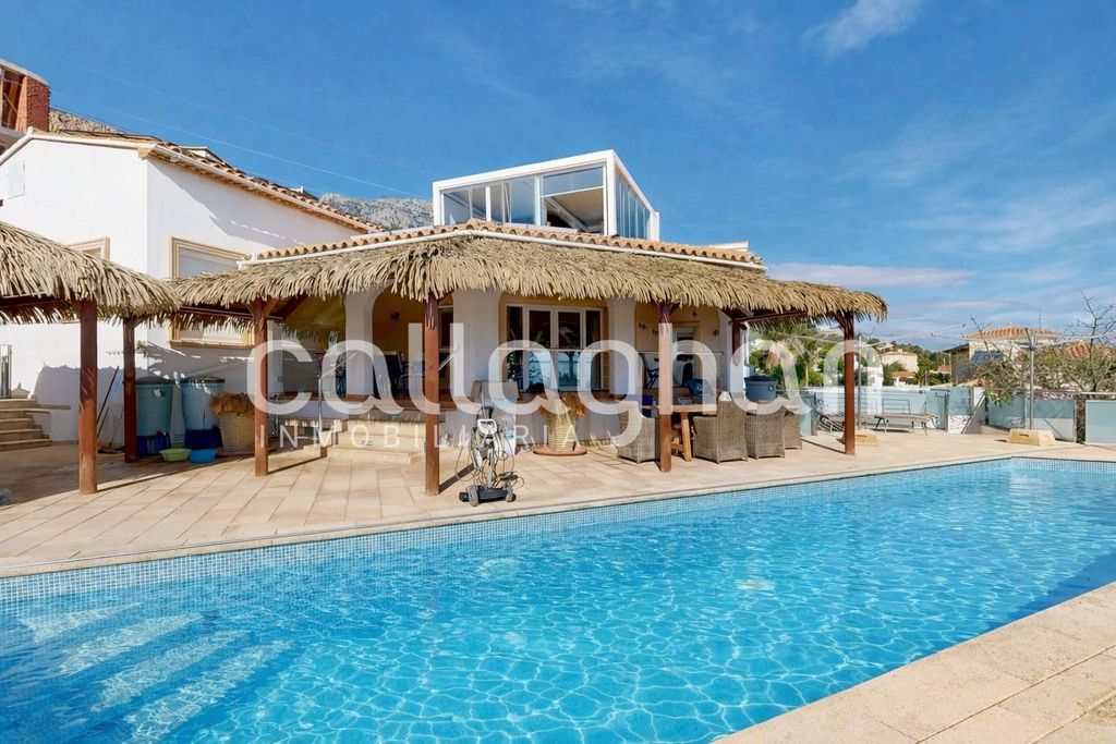 Maison de luxe à vendre à Calp, 1 100 000 €, Photo 1