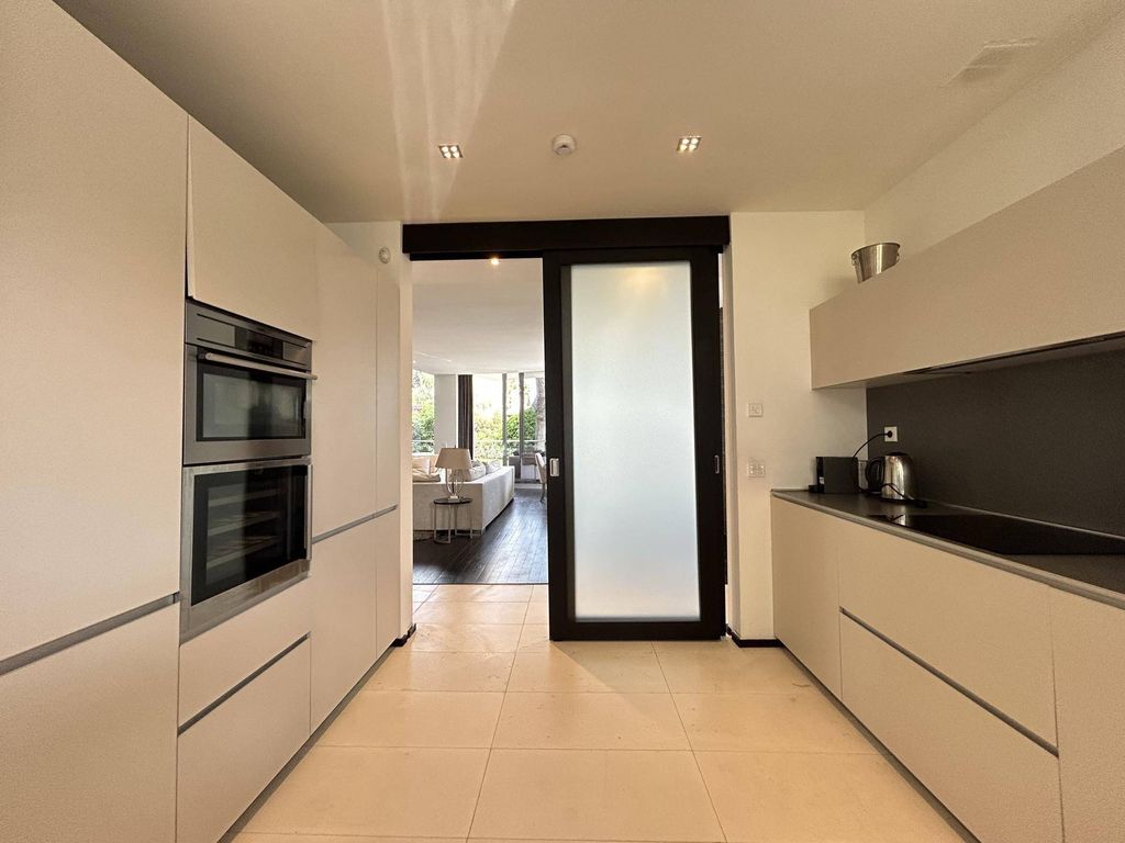 Maison de luxe à vendre à Marbella, 1 630 000 €, Photo 2