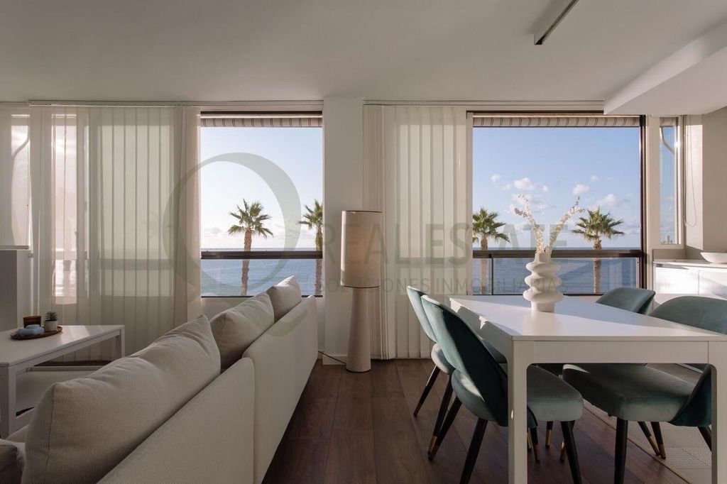 Luxury Apartment for sale in Villajoyosa, 850 000 €, Photo 2
