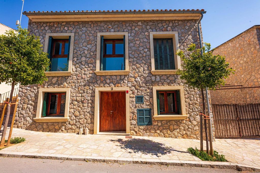 Maison de luxe à vendre à Selva, 1 250 000 €, Photo 3