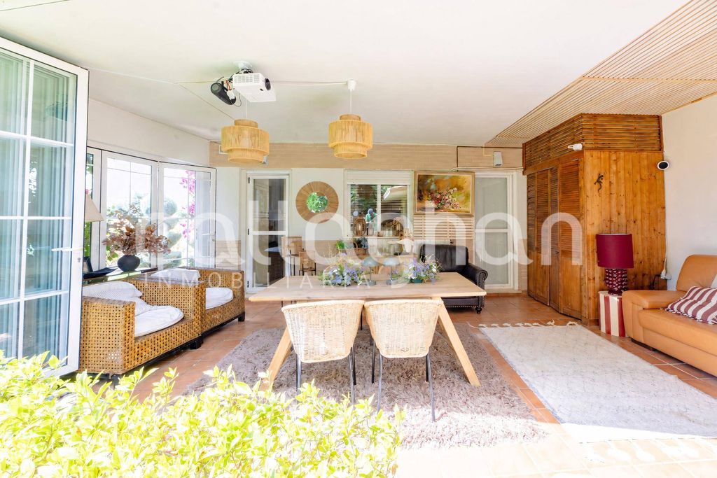 Luxury House for sale in La Pobla de Vallbona, 700 000 €, Photo 7
