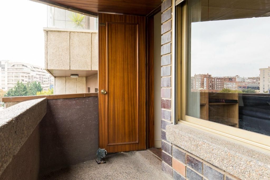 Luxury Apartment for sale in Zaragoza, 560 000 €, Photo 7