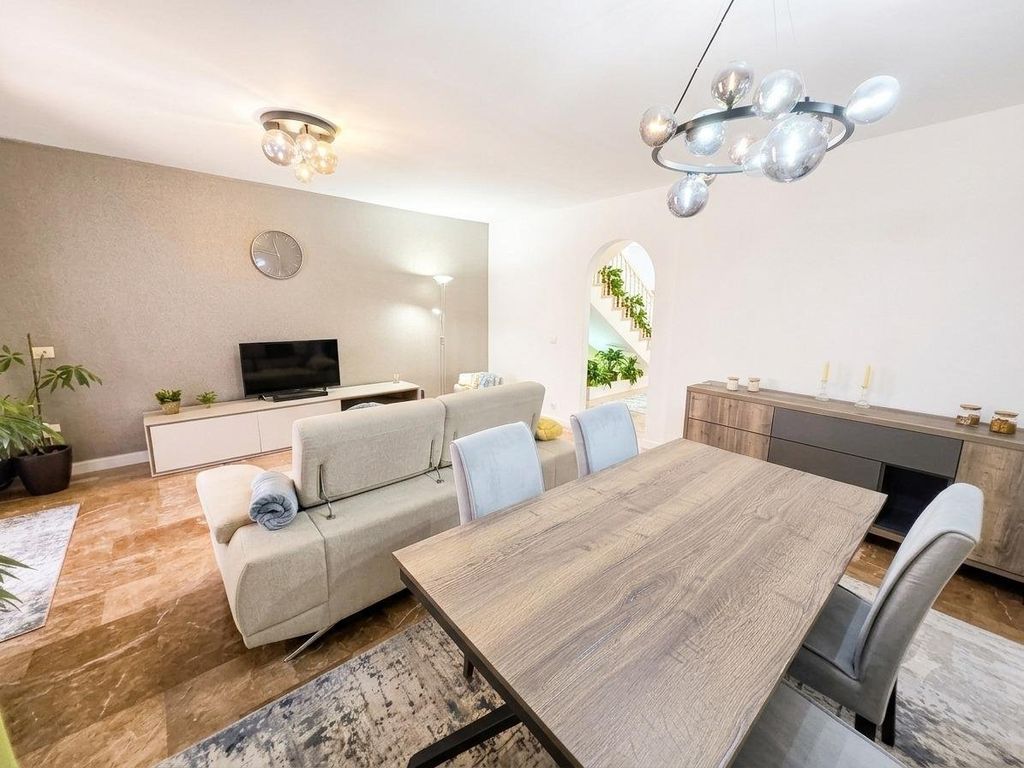 Maison de luxe à vendre à Adeje, 695 000 €, Photo 1