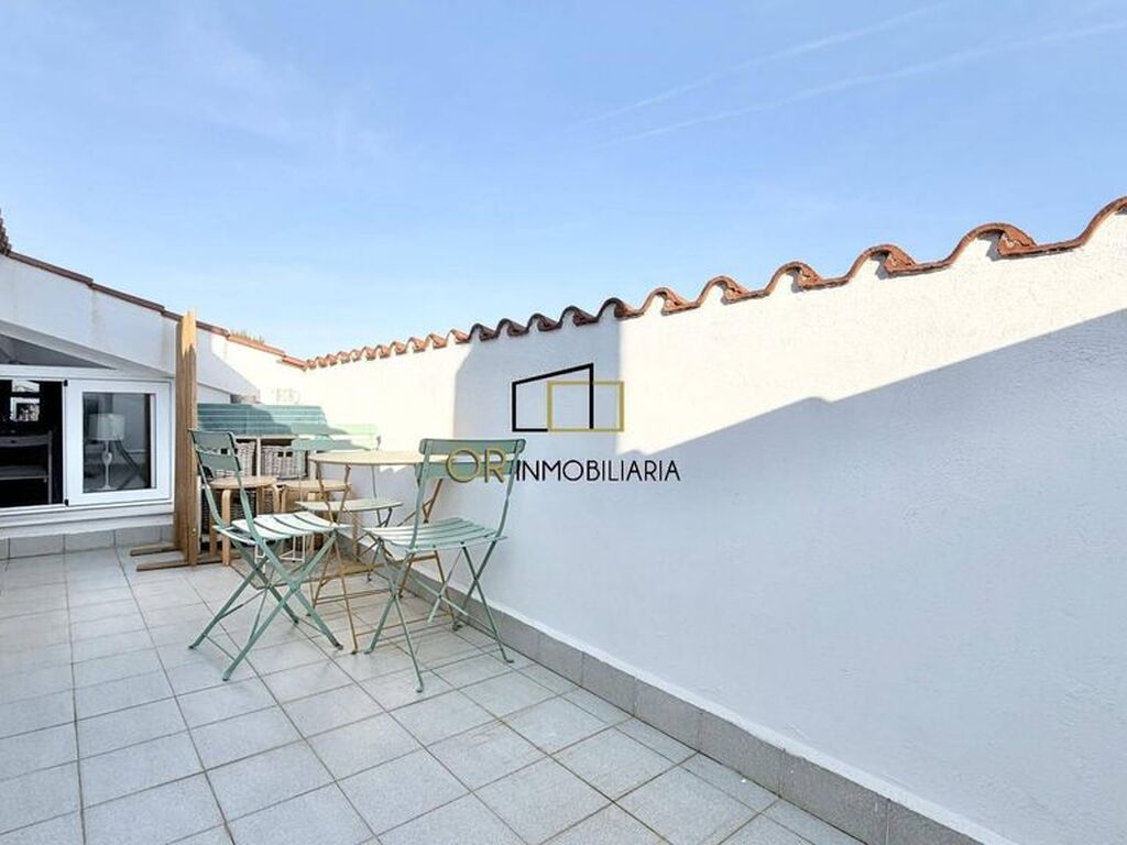 Luxury Apartment for sale in Vilanova I la Geltrú, 496 000 €, Photo 1