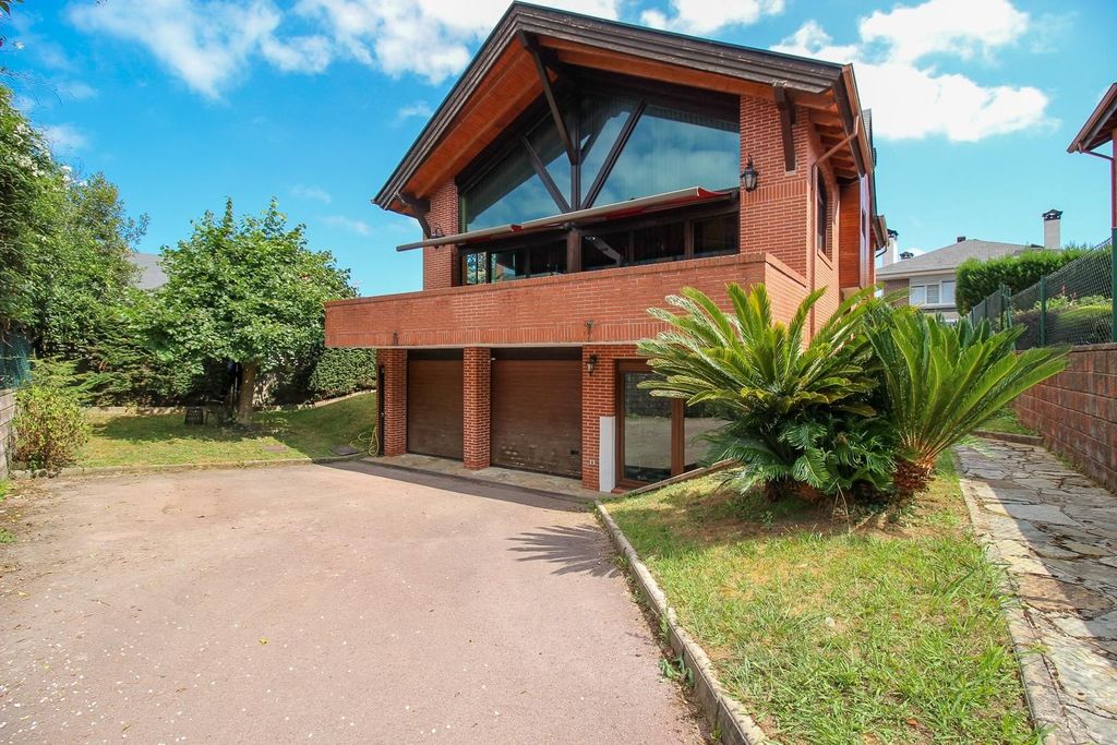 Maison de luxe à vendre à Santa Cruz de Bezana, 695 000 €, Photo 1