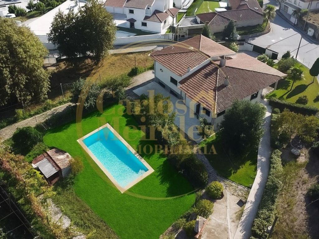 Maison de luxe à vendre à Amares, 550 000 €, Photo 1