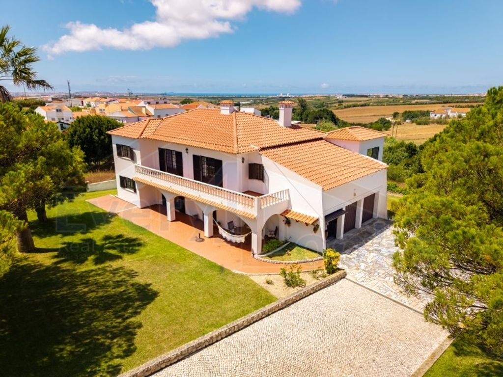 Luxury House for sale in Peniche, 869 000 €, Photo 1