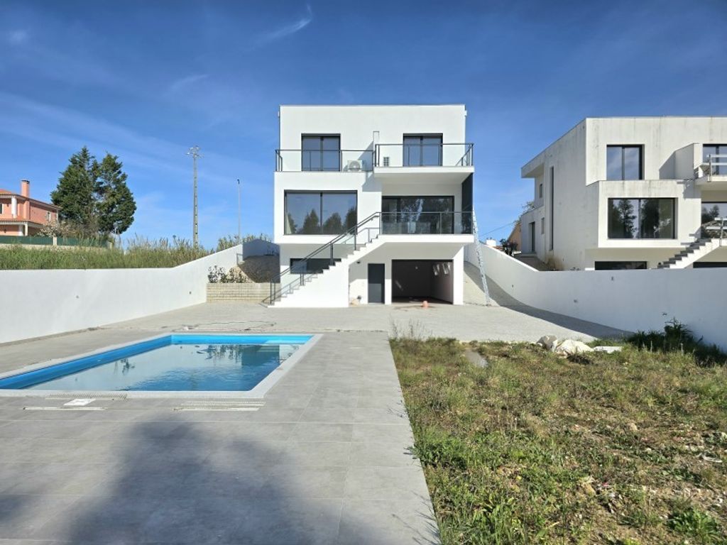 Maison de luxe à vendre à Caldas Da Rainha, 598 000 €, Photo 1