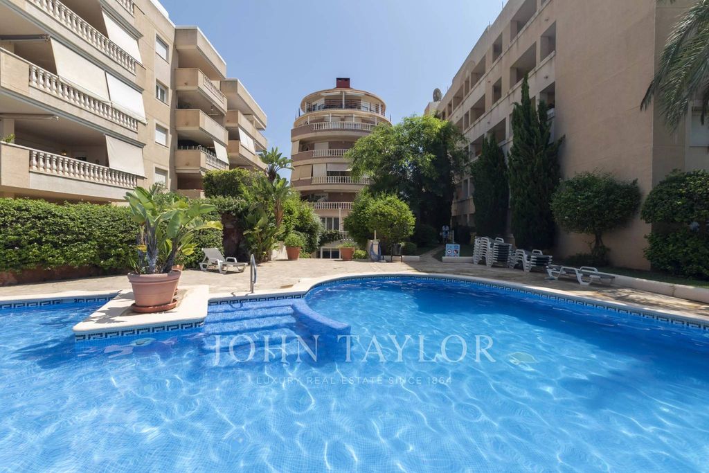 Appartement de luxe à vendre à Santa Eulària des Riu, 880 000 €, Photo 1
