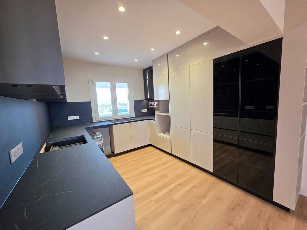 Luxury Apartment for sale in Palma, 440 000 €, Photo 2