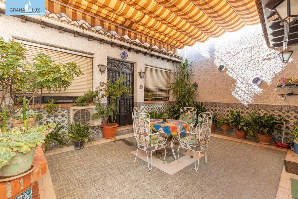 Maison de luxe à vendre à Granada, 479 000 €, Photo 1