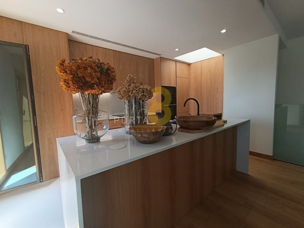 Appartement de luxe à vendre à Porto, 650 000 €, Photo 1