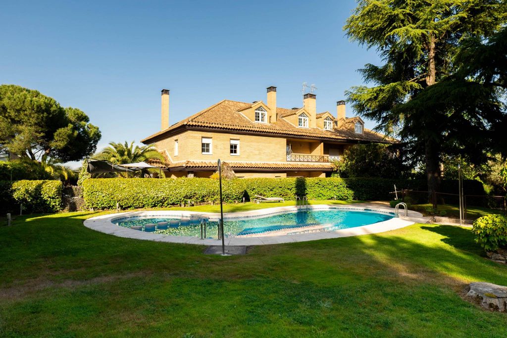 Maison de luxe à vendre à Las Rozas de Madrid, 1 290 000 €, Photo 2