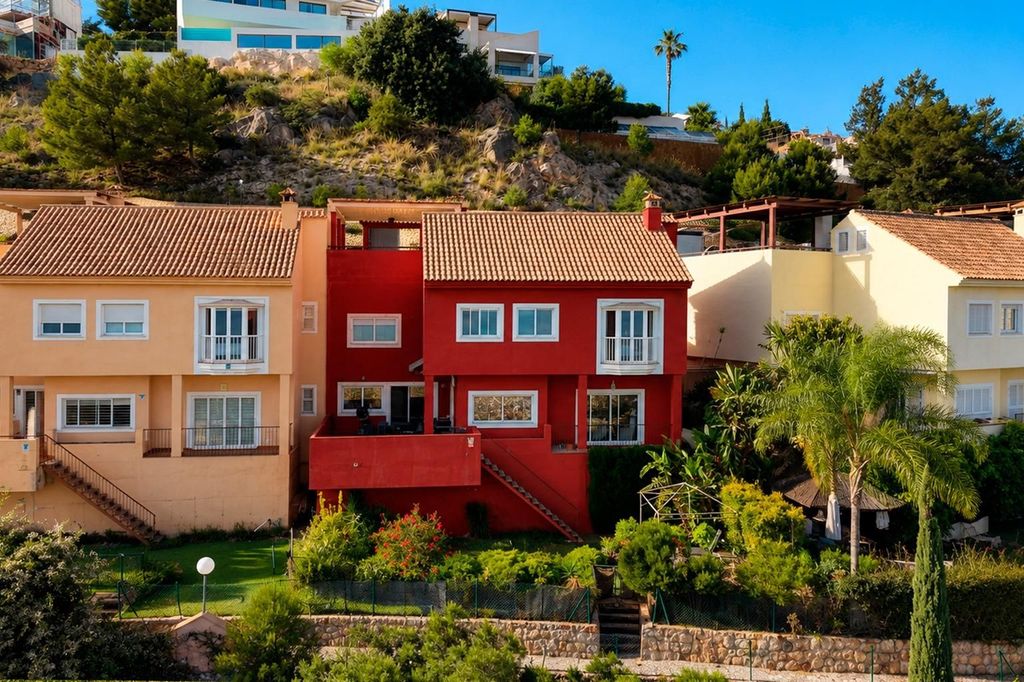 Maison de luxe à vendre à Málaga, 1 300 000 €, Photo 2