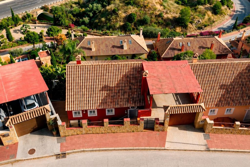 Maison de luxe à vendre à Málaga, 1 300 000 €, Photo 3