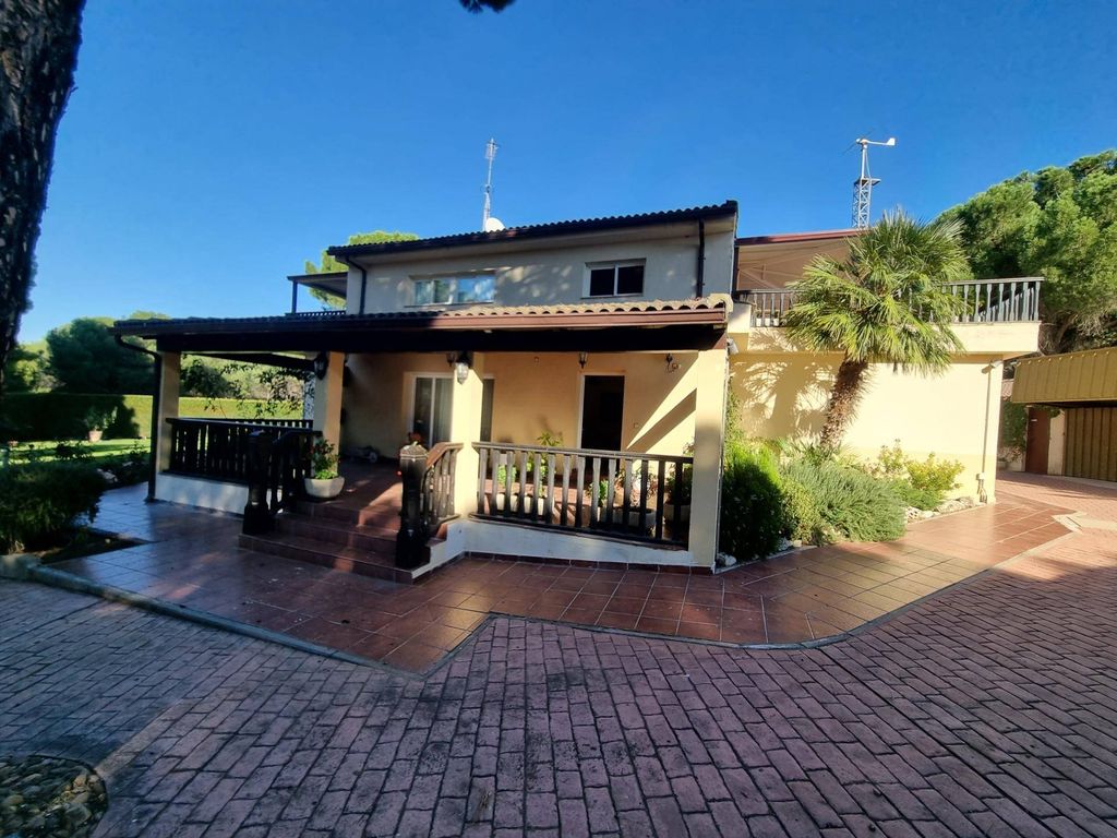 Luxury House for sale in Laguna de Duero, 650 000 €, Photo 3