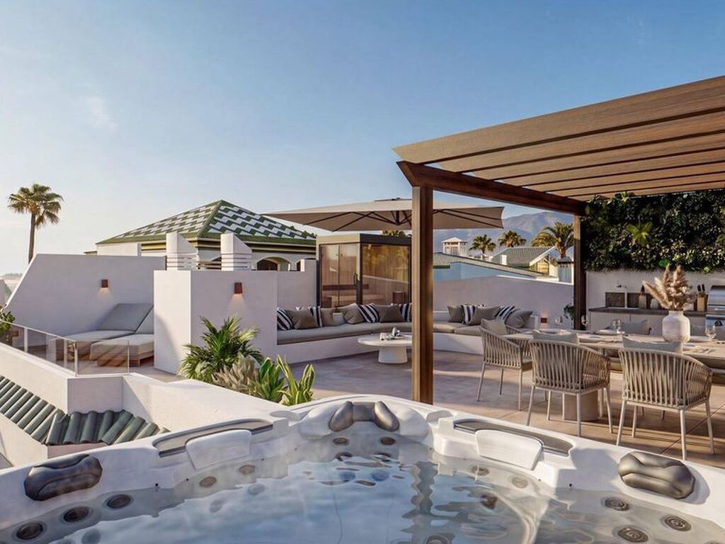 Luxury Apartment for sale in Estepona, 2 495 000 €, Photo 1