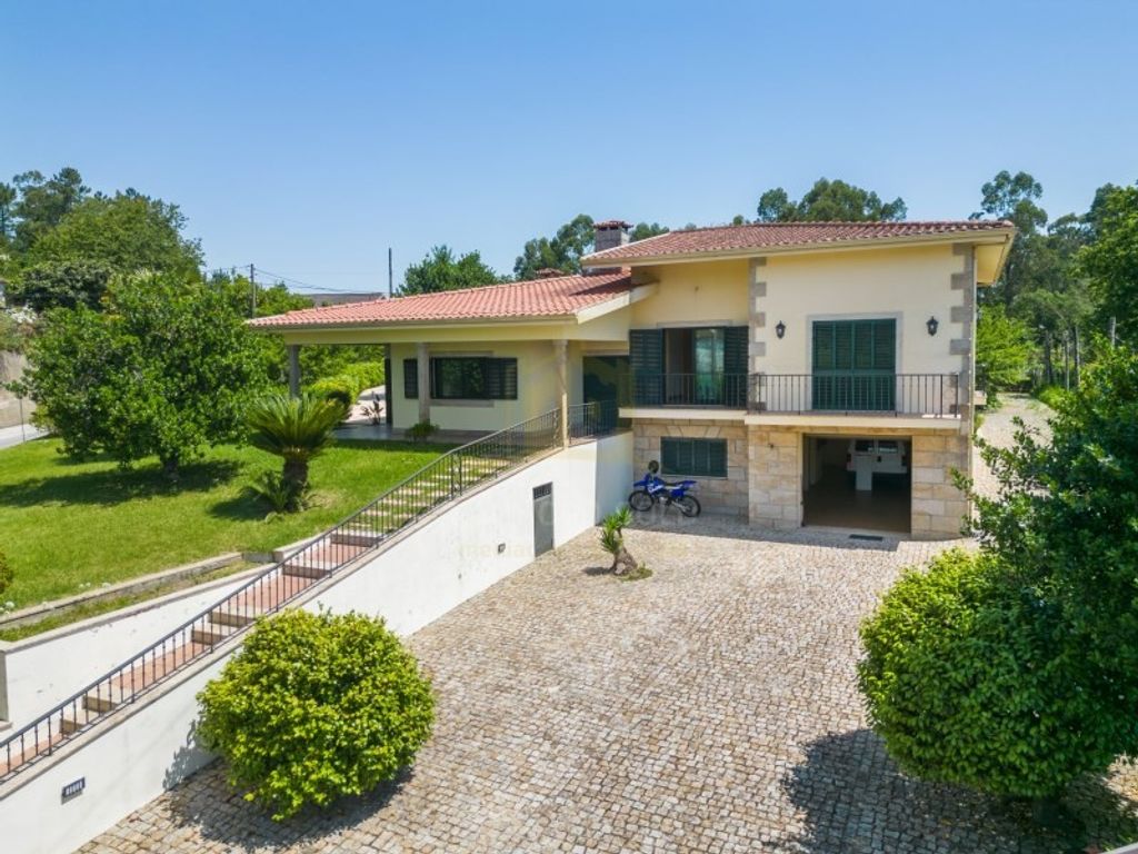 Maison de luxe à vendre à Amares, 550 000 €, Photo 1