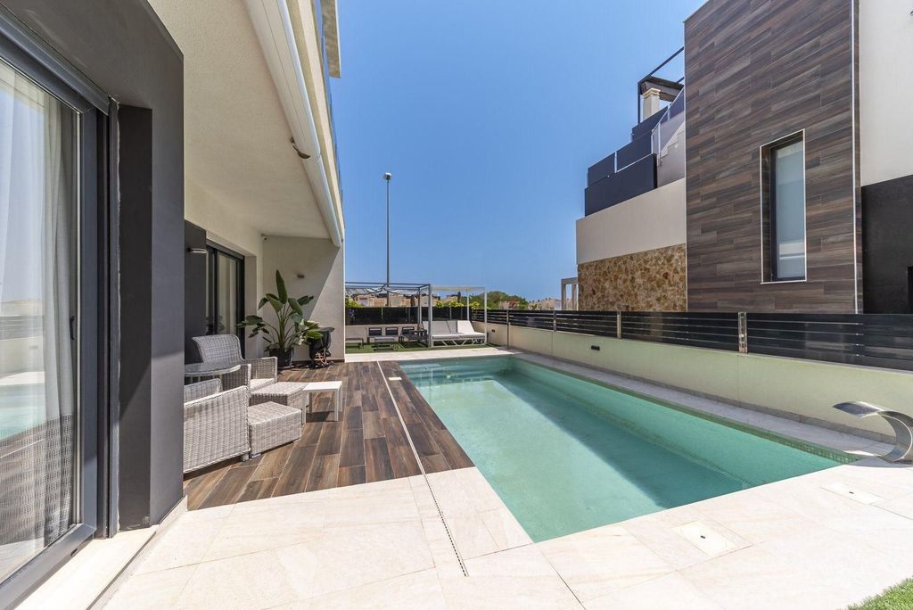 Maison de luxe à vendre à Playas de Orihuela, 759 000 €, Photo 1