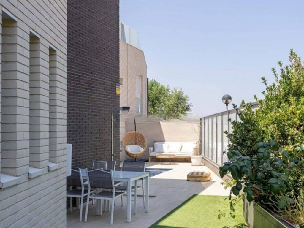Maison de luxe à vendre à Villaviciosa de Odón, 780 000 €, Photo 1