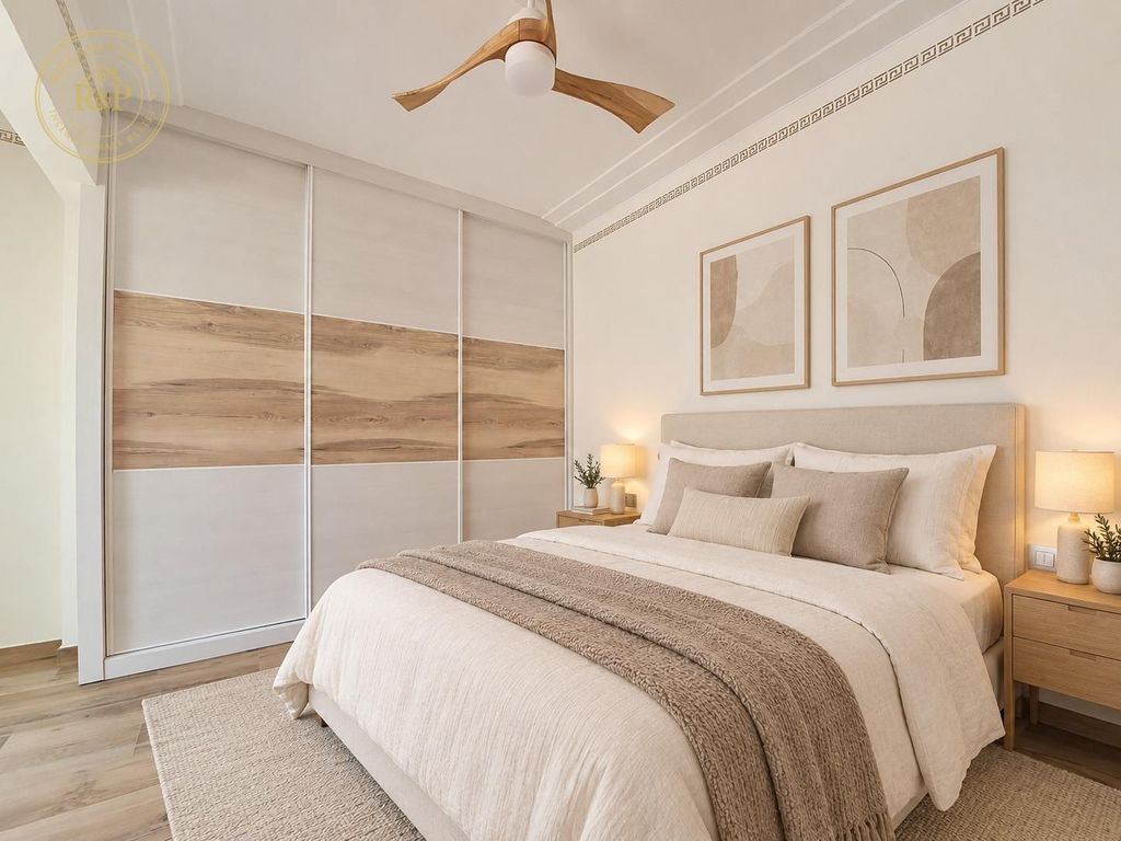 Luxury Apartment for sale in Barcelona, 650 000 €, Photo 2