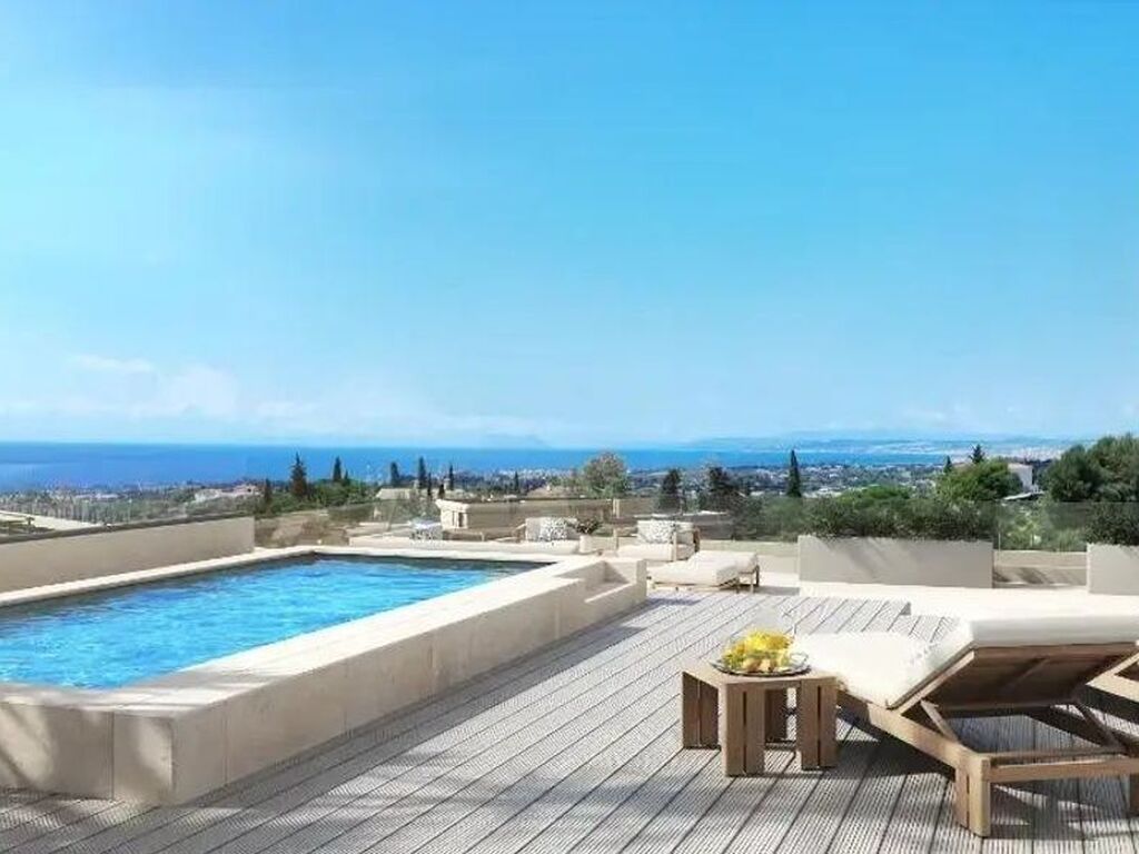 Luxury Apartment for sale in Estepona, 705 000 €, Photo 3