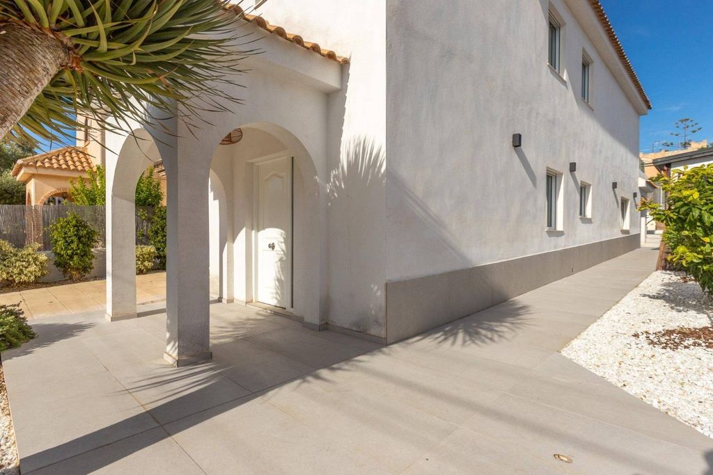 Maison de luxe à vendre à Torrevieja, 590 000 €, Photo 5