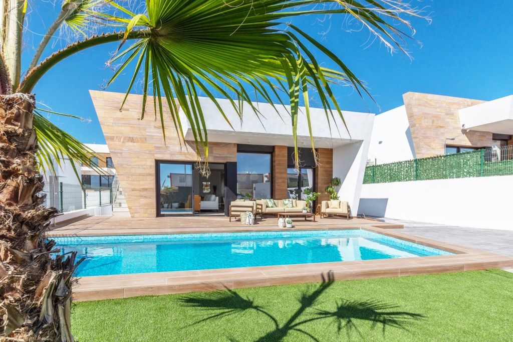 Maison de luxe à vendre à Finestrat, 589 000 €, Photo 1