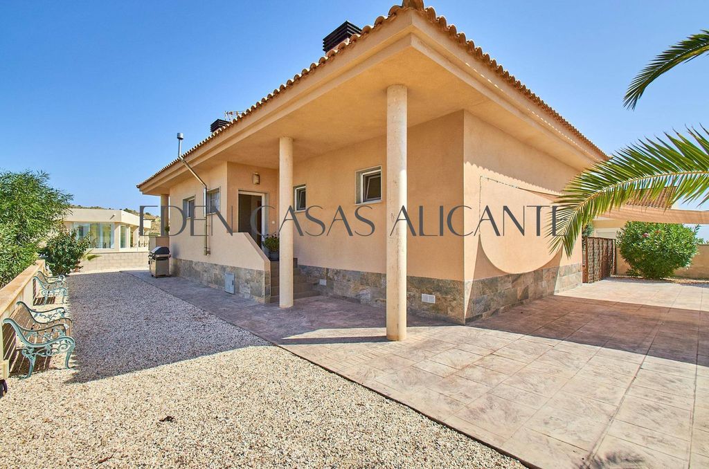 Maison de luxe à vendre à Busot, 475 000 €, Photo 1