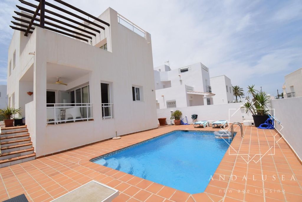 Maison de luxe à vendre à Mojacar, 595 000 €, Photo 1