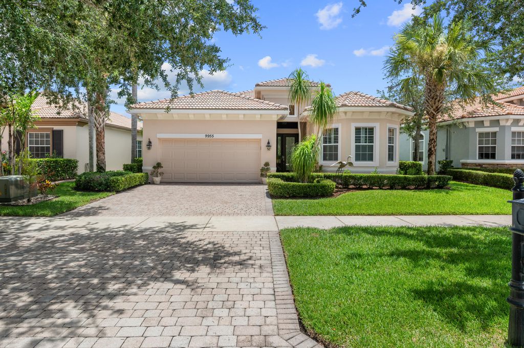 Luxury House for sale in Port Saint Lucie, 469 808 €, Photo 1