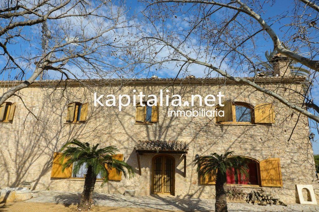 Maison de luxe à vendre à Canals, 599 000 €, Photo 2
