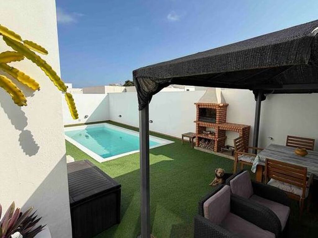 Maison de luxe à vendre à Tahiche, 540 000 €, Photo 2