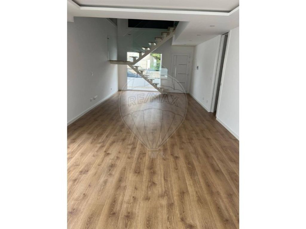 Maison de luxe à vendre à Charneca de Caparica, 850 000 €, Photo 3