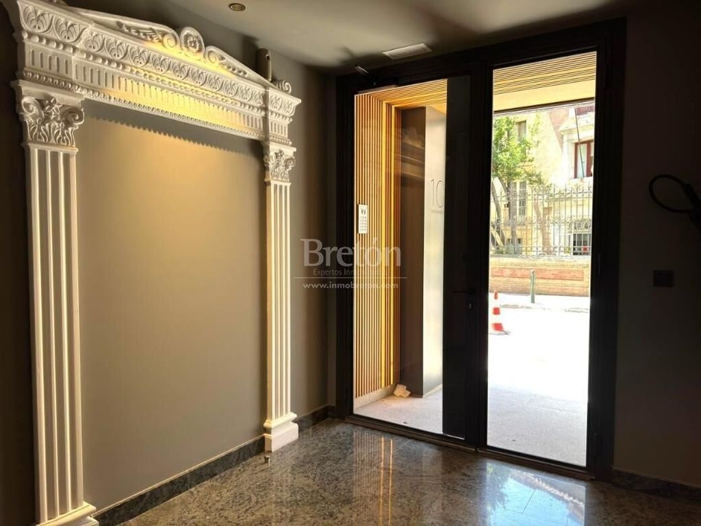 Luxury Apartment for sale in Zaragoza, 950 000 €, Photo 3