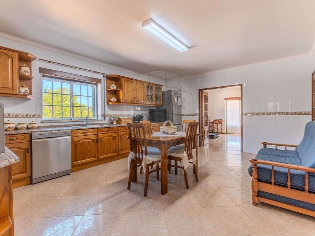 Maison de luxe à vendre à Alcobaça, 430 000 €, Photo 3