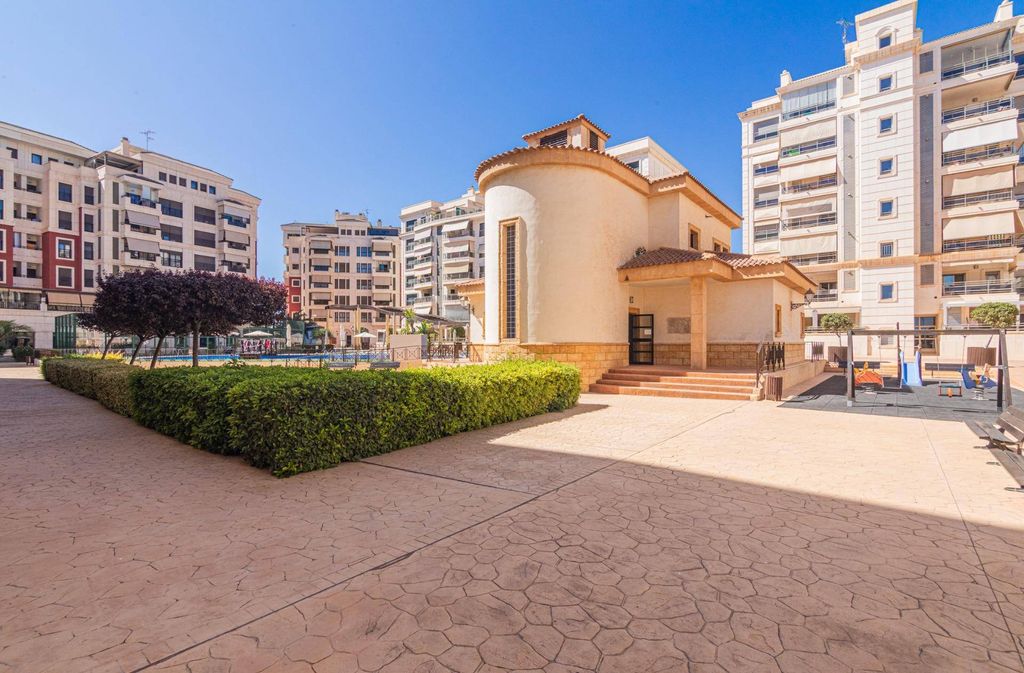 Luxury Apartment for sale in Elche, 470 000 €, Photo 3