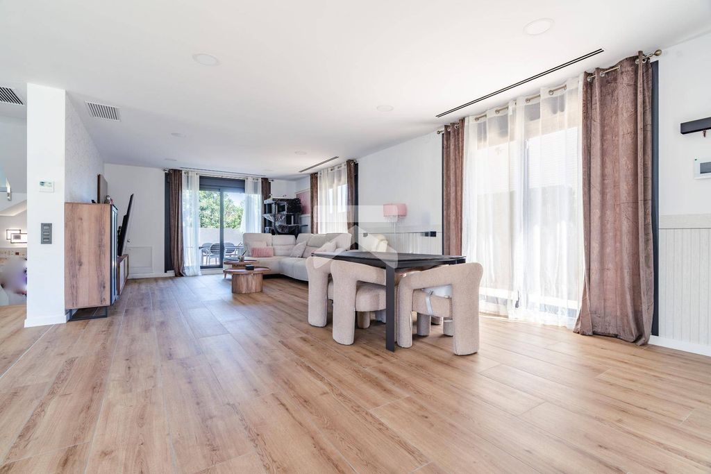 Luxury House for sale in Cambrils, 835 000 €, Photo 4