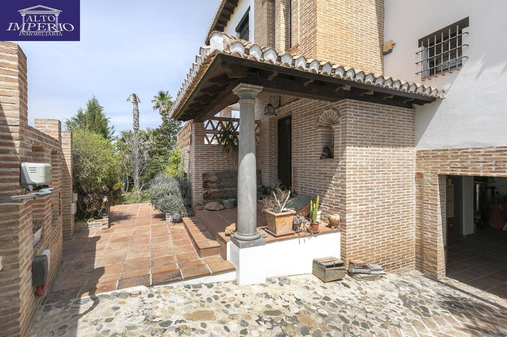 Maison de luxe à vendre à Zubia, 606 000 €, Photo 4