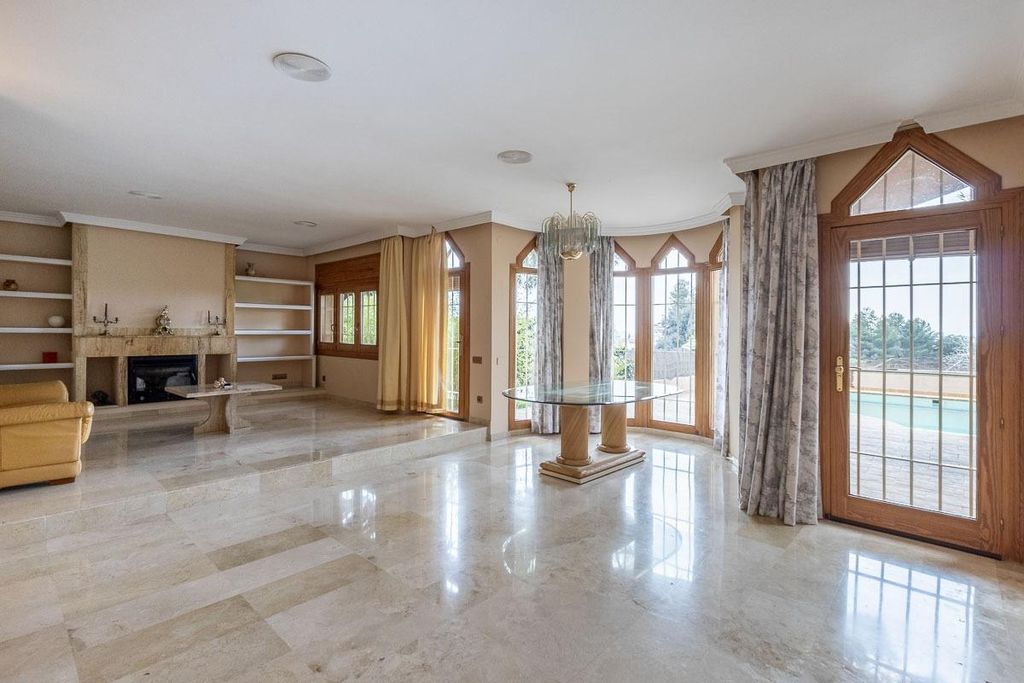 Maison de luxe à vendre à Peligros, 510 000 €, Photo 7