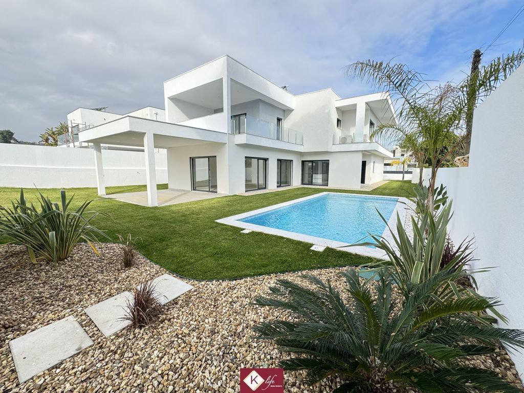 Luxury House for sale in Seixal, 1 299 000 €, Photo 1
