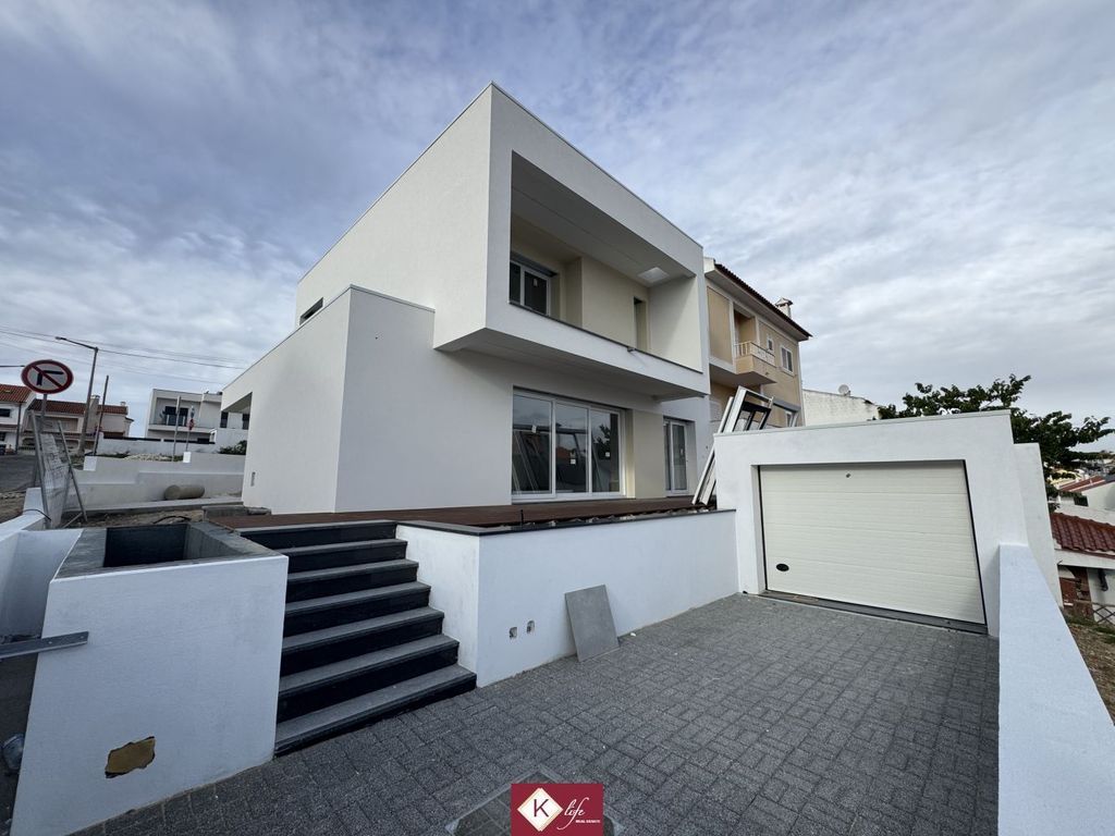 Maison de luxe à vendre à Almada, 640 000 €, Photo 1