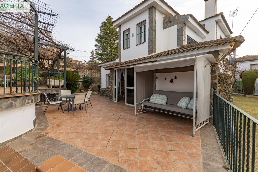 Maison de luxe à vendre à Otura, 495 000 €, Photo 1