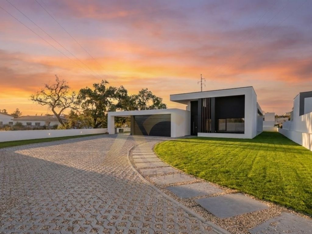 Maison de luxe à vendre à Setúbal, 1 150 000 €, Photo 1